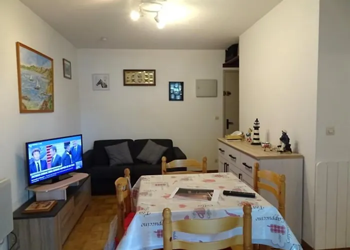 T2 Avec Terrasse A 500m De La - Piscine, Tennis, Parking Prive - - Fr-1-776-40 Apartment *