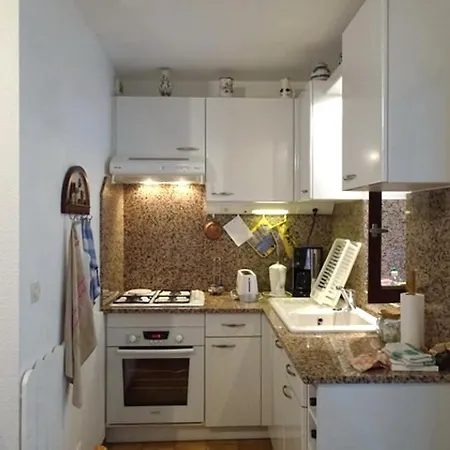 Appartement T2 Avec Terrasse à 500m De La - Piscine, Tennis, Parking Privé - Argelès-sur-mer - Fr-1-776-40 *
