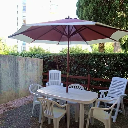 T2 Avec Terrasse A 500m De La - Piscine, Tennis, Parking Prive - - Fr-1-776-40 *