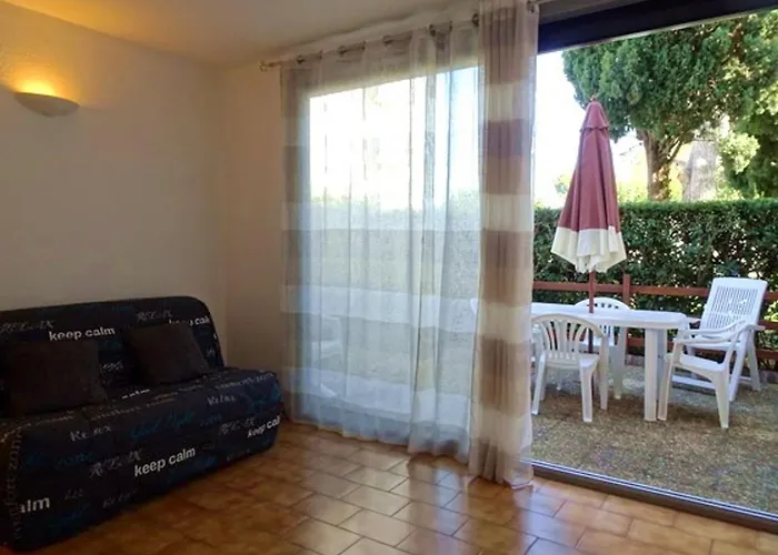 T2 Avec Terrasse A 500m De La - Piscine, Tennis, Parking Prive - - Fr-1-776-40